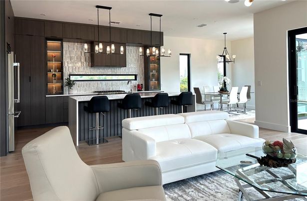 Dining room, Interior, Kitchen, Living room, Pendant Lights, Recessed Lighting, Wood Texture Flooring