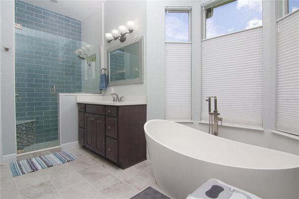 Bathroom, Free Standing Baths, Glass Shower, Interior