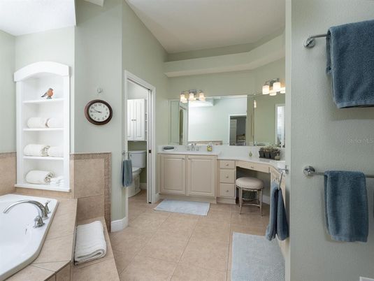 Bathroom, Dual Sink Vanities, Interior