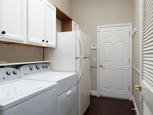 Interior, Washer, Wood Texture Flooring