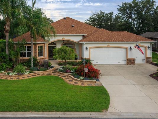 Attached, Exterior, Facade, Spanish Mediterranean