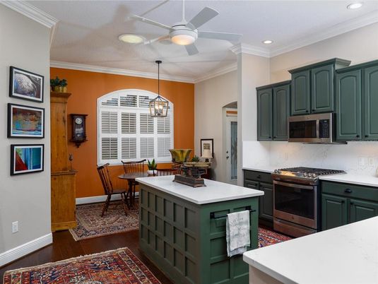 Dining room, Interior, Kitchen, Pendant Lights, Recessed Lighting, Wood Texture Flooring