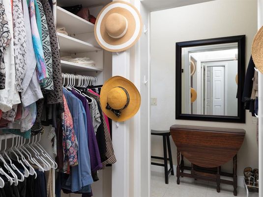 Interior, Walk-in Closets