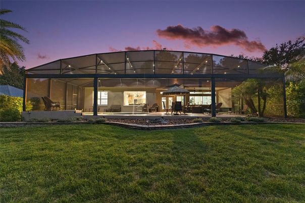 Backyard, Exterior, Facade, Modern