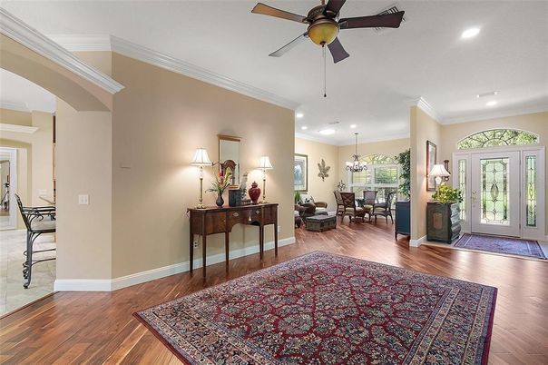 Chandelier, Dining room, Interior, Recessed Lighting, Wood Texture Flooring