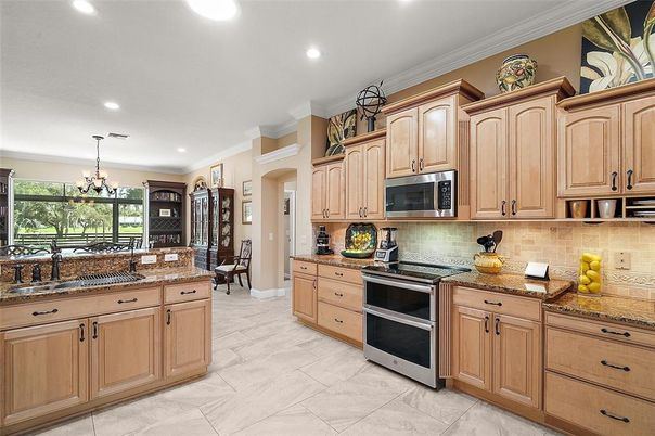 Chandelier, Dining room, Interior, Kitchen, Recessed Lighting