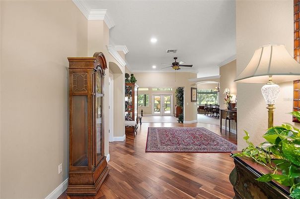 Interior, Recessed Lighting, Wood Texture Flooring