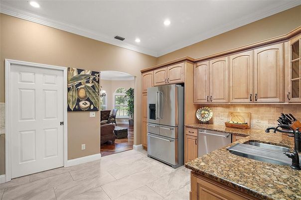 Interior, Kitchen, Recessed Lighting, Wood Texture Flooring
