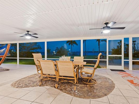 Dining room, Interior, Sun Room