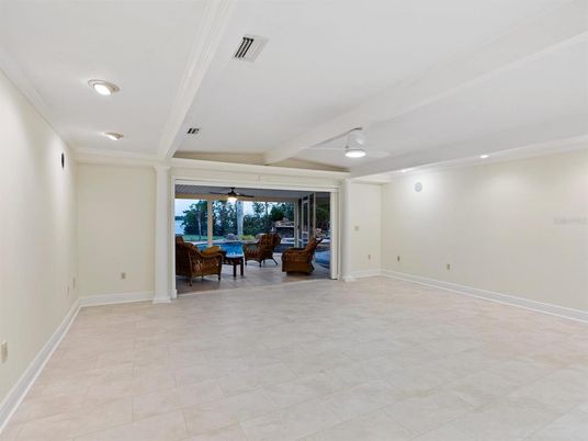 Dining room, Interior, Recessed Lighting