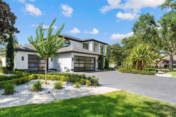 Attached, Exterior, Facade, Mediterranean