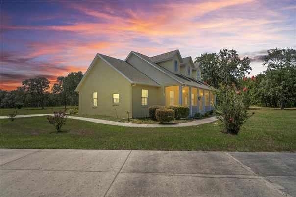 Backyard, Exterior, Facade, Farmhouse