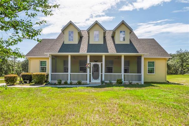 Exterior, Facade, Cape Cod