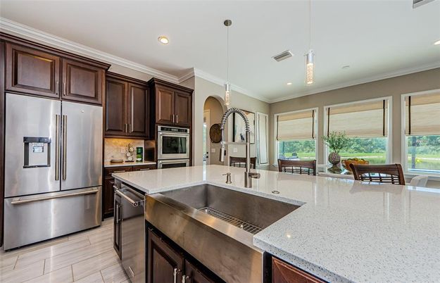 Dining room, Interior, Kitchen, Pendant Lights, Recessed Lighting, Stainless Steel Appliances