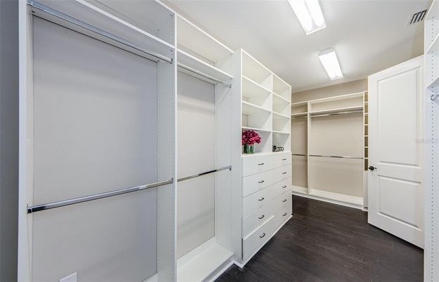 Interior, Walk-in Closets, Wood Texture Flooring