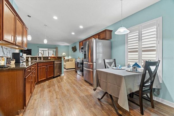 Dining room, Interior, Kitchen, Pendant Lights, Recessed Lighting, Wood Texture Flooring