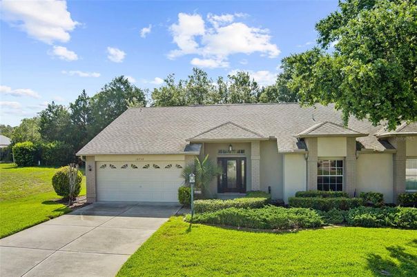 Attached, Exterior, Facade, Ranch