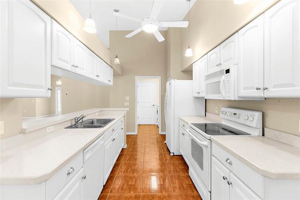 Interior, Kitchen, Pendant Lights, Wood Texture Flooring