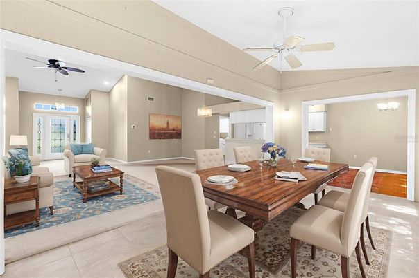Dining room, Interior, Living room, Pendant Lights, Recessed Lighting