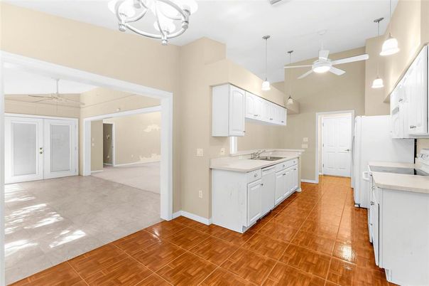 Interior, Kitchen, Pendant Lights, Wood Texture Flooring