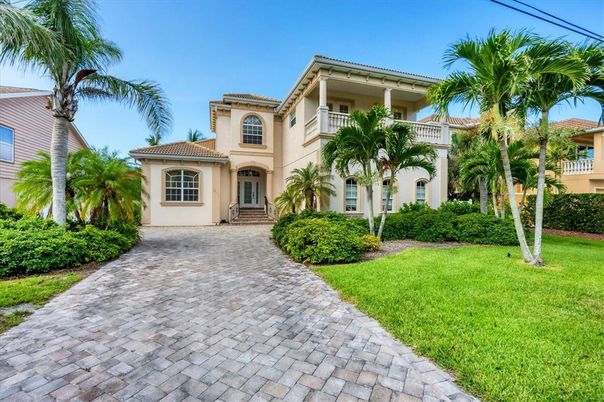 Backyard, Exterior, Facade, Mediterranean