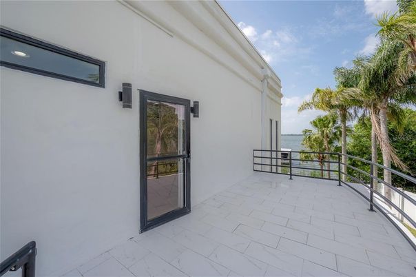 Exterior, Marble, Water