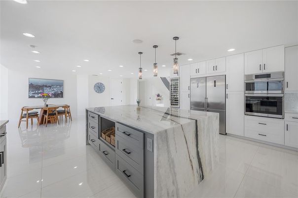 Dining room, Interior, Kitchen, Pendant Lights, Recessed Lighting, Stainless Steel Appliances