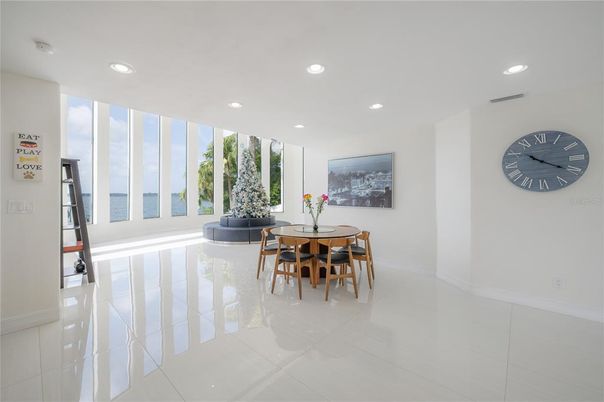 Dining room, Interior, Recessed Lighting, Water