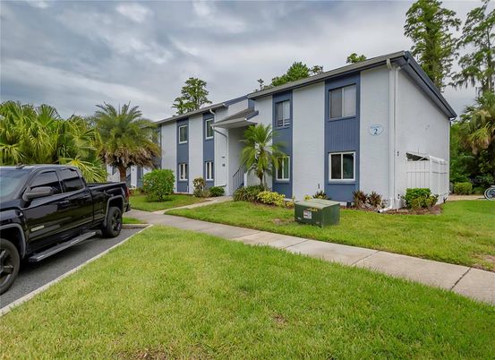 Backyard, Exterior, Facade, Modern