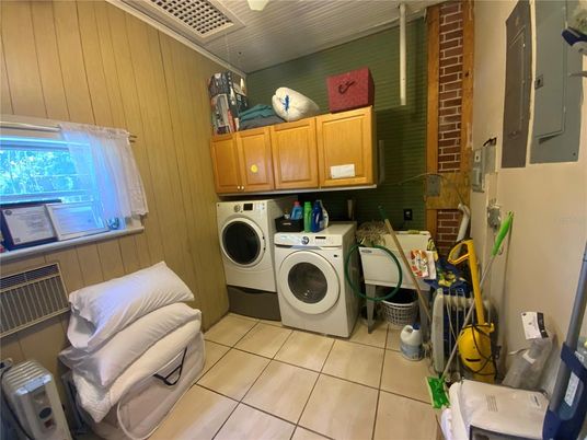Interior, Washer