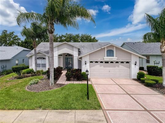 Attached, Exterior, Facade, Ranch