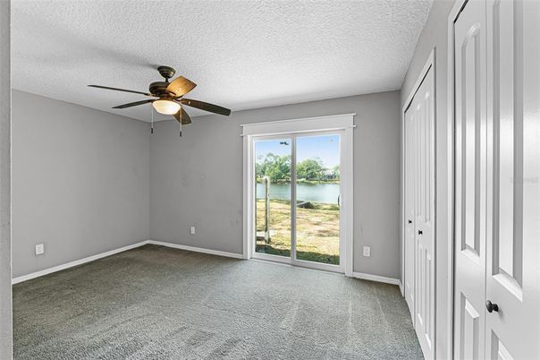 Empty room, Interior, Water