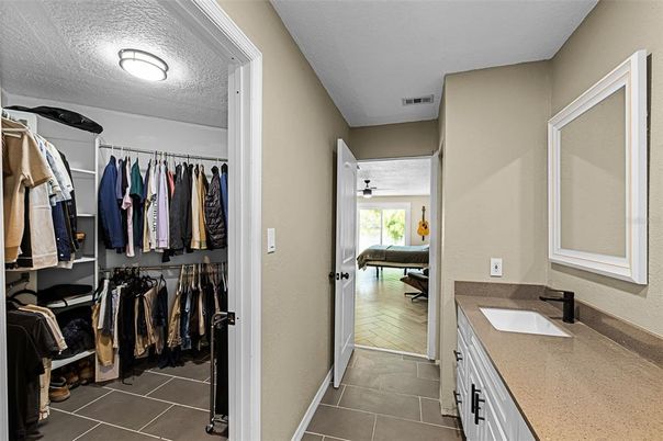 Interior, Walk-in Closets