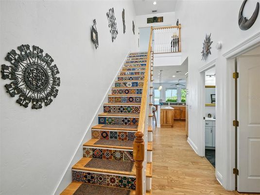 Interior, Pendant Lights, Recessed Lighting, Wood Texture Flooring