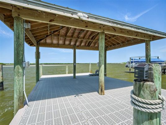 Exterior, Water