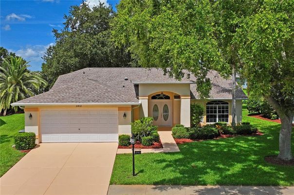 Attached, Exterior, Facade, Ranch