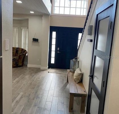 Interior, Recessed Lighting, Wood Texture Flooring