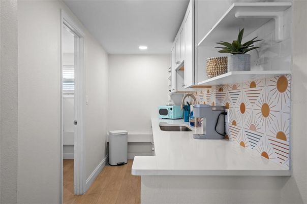 Interior, Recessed Lighting, Wood Texture Flooring