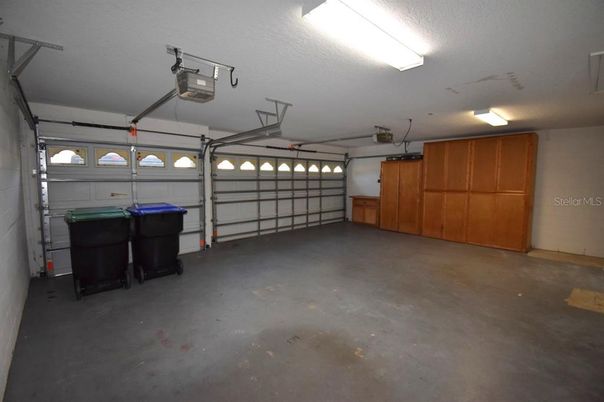Garage, Interior