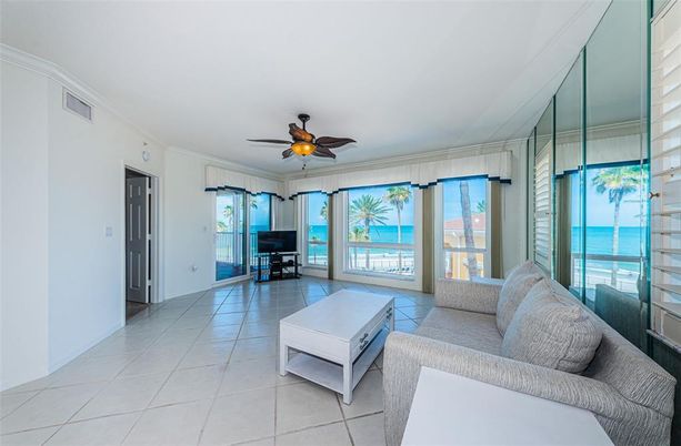 Interior, Living room, Water