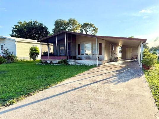 Backyard, Exterior, Facade, Ranch