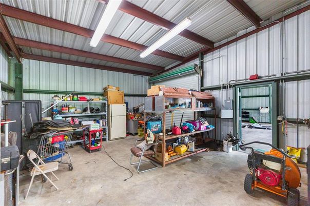 Garage, Interior