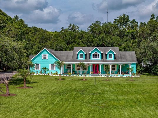 Backyard, Exterior, Facade, Cape Cod