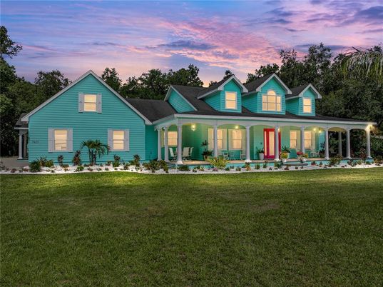 Backyard, Exterior, Facade, Farmhouse