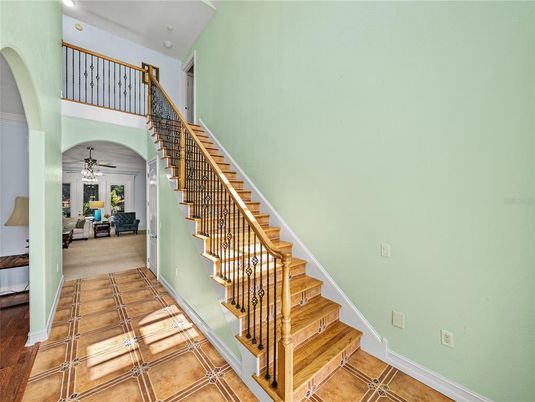 Interior, Recessed Lighting, Wood Texture Flooring