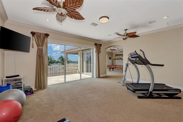 Fitness Equipment, Interior, Recessed Lighting, Water