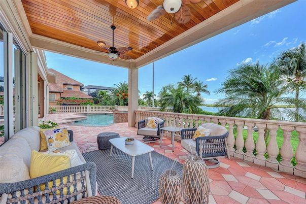 Exterior, Pool, Water