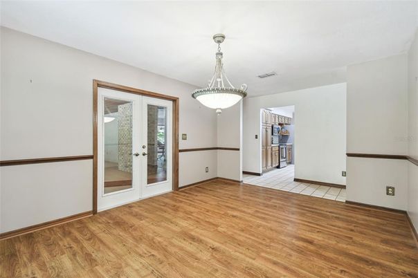 Chandelier, Empty room, Interior, Pendant Lights, Wood Texture Flooring