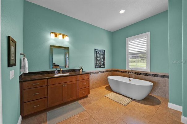 Bathroom, Dual Sink Vanities, Free Standing Baths, Interior, Recessed Lighting