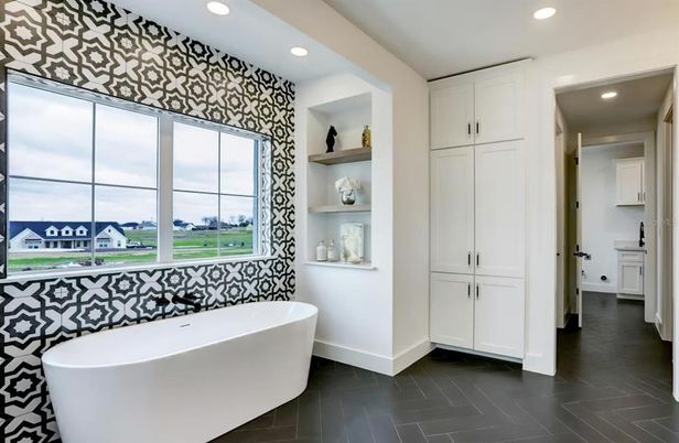 Bathroom, Free Standing Baths, Interior, Recessed Lighting